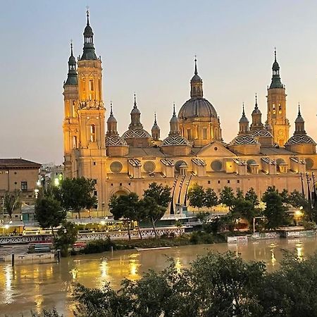 Apartamento Con Vistas Al Pilar Con Aparcamiento Privado 萨拉戈萨 外观 照片