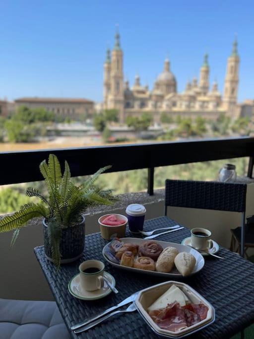 Apartamento Con Vistas Al Pilar Con Aparcamiento Privado 萨拉戈萨 外观 照片