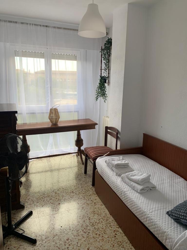 Apartamento Con Vistas Al Pilar Con Aparcamiento Privado 萨拉戈萨 外观 照片