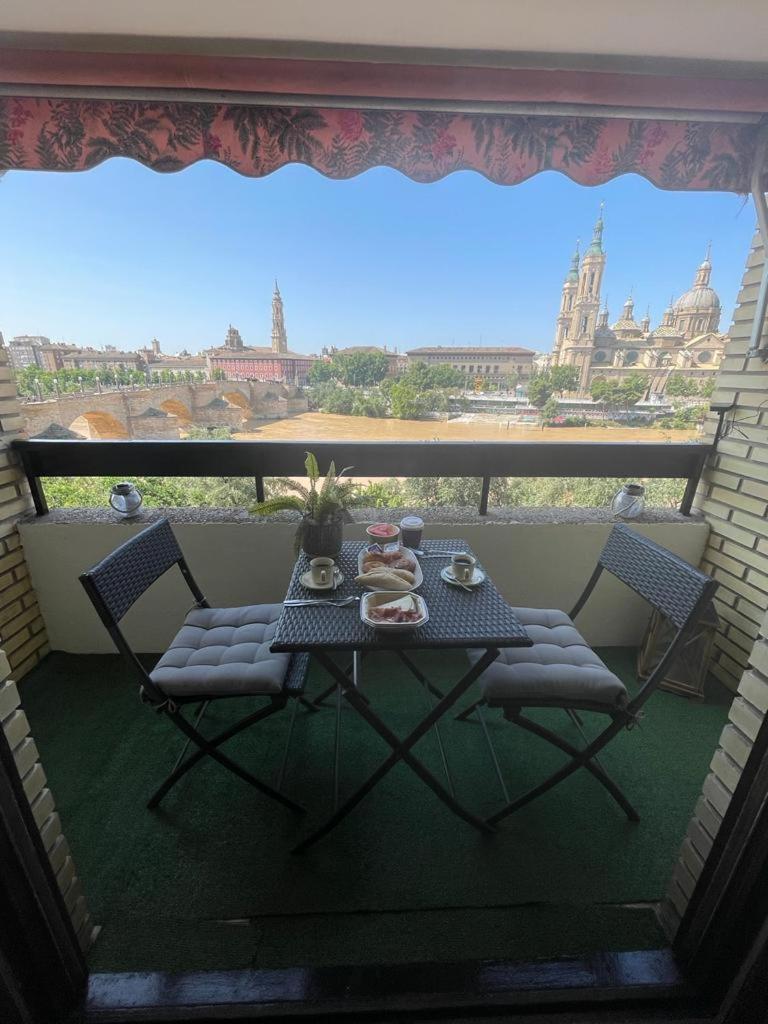 Apartamento Con Vistas Al Pilar Con Aparcamiento Privado 萨拉戈萨 外观 照片